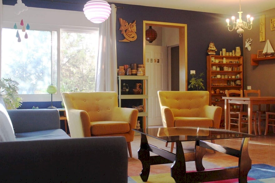 הסלון הכחול שלנו באניעם