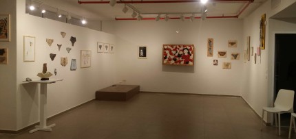 חלל הגלריה לפני הפתיחה