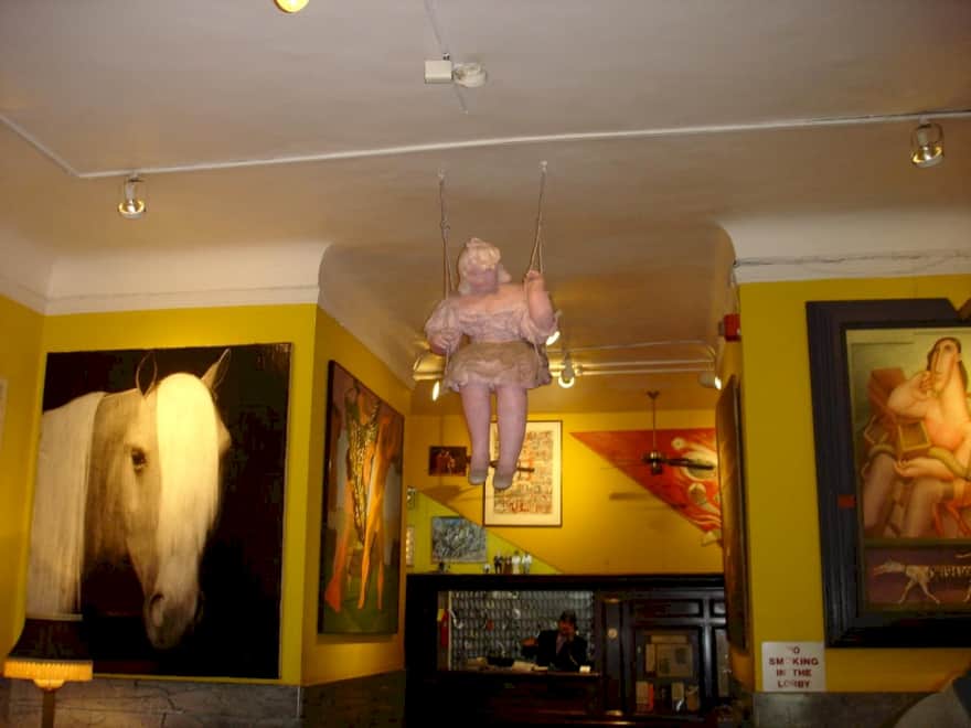 אמנות במלון צ'לסי בניו-יורק